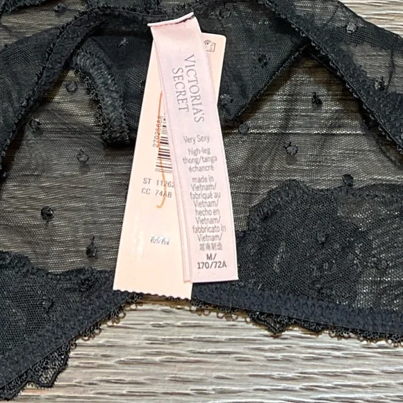 VICTORIA'S SECRET VERY SEXY VS High Leg Thong Panty Black Lace Medium NWT - Picture 9 of 9